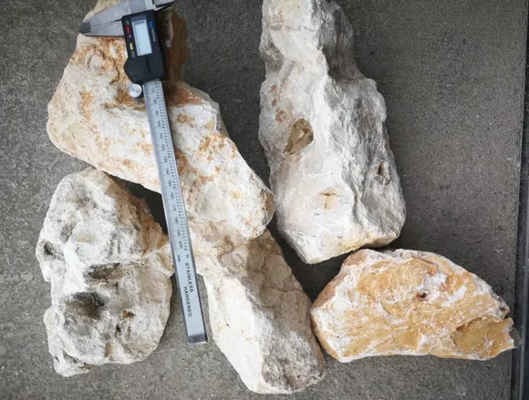 Laboratorio Materiali da costruzione - test e analisi su rocce