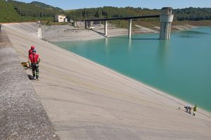 Diga di monte Cutugno sul fiume Sinni - Comune di Senise (PZ) - Carotaggi su paramento di conglomerato bituminoso-4
